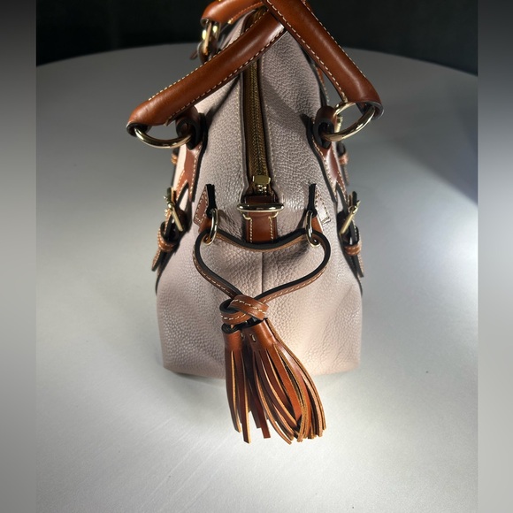 NWOT Dooney and Bourke Pebbled Leather Purse - Picture 3 of 10